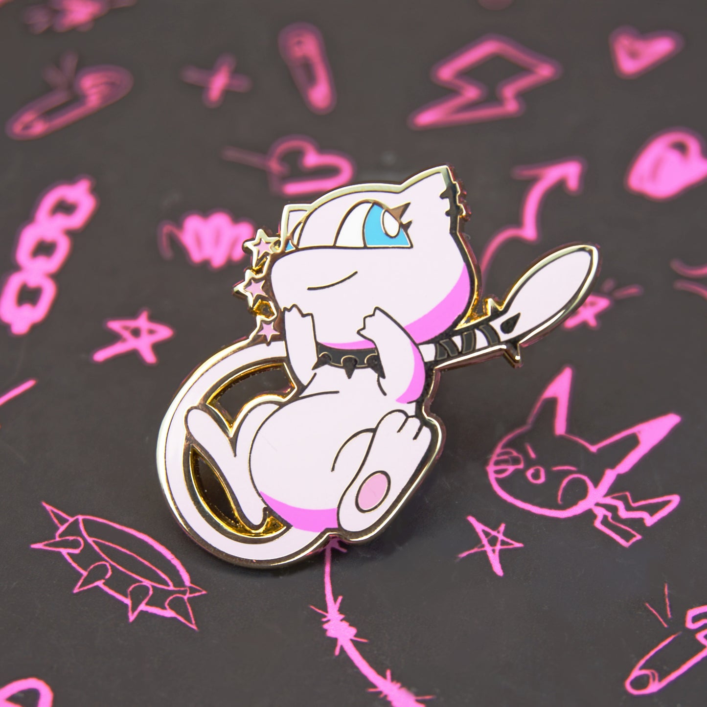 MEMOW ENAMEL PIN